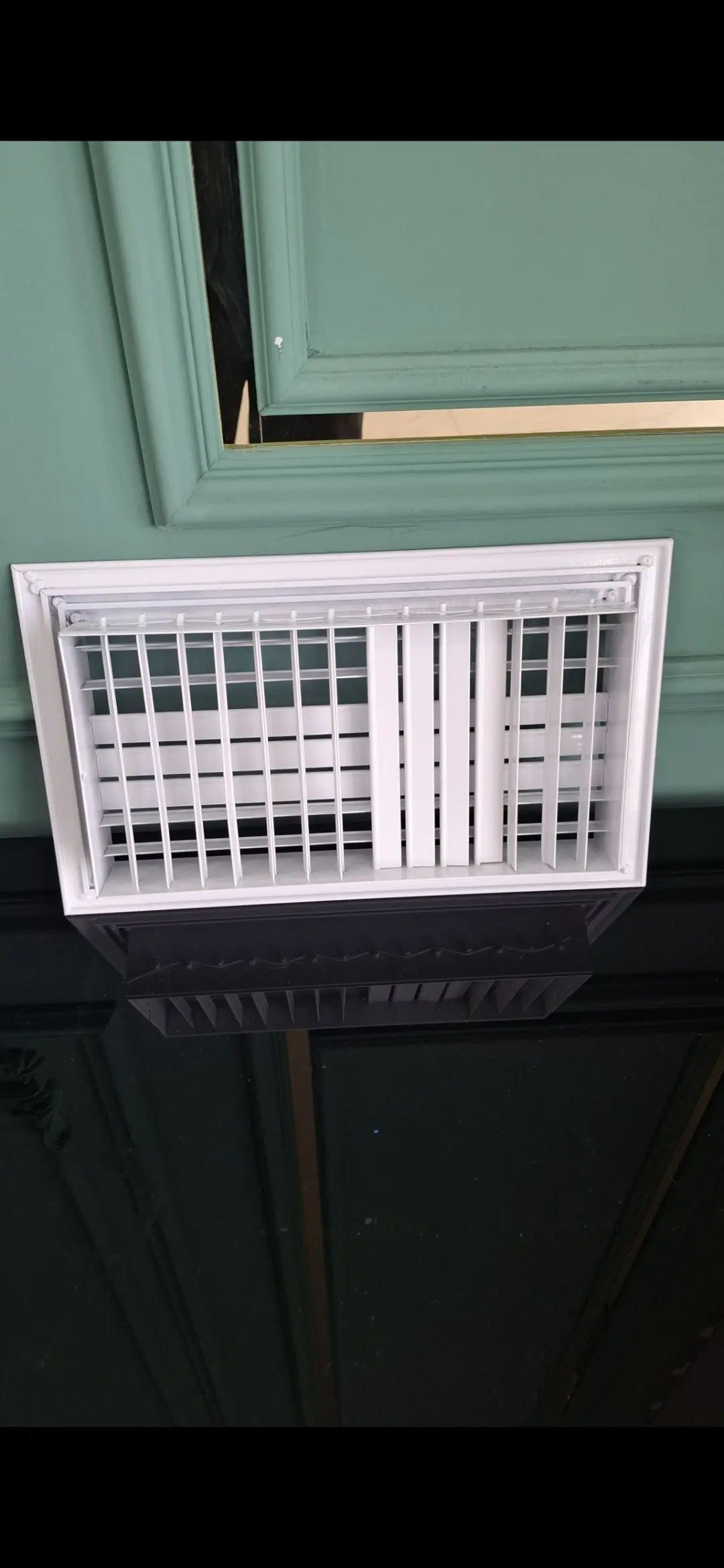 Alüminium mənfəz . Ağ . 15×30 sm